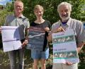 Bild: hae
Drei Generationen stehen stellvertretend für die vielen Stammesleitungen in den vergangenen 60 Jahren (von links): Thomas März-Kronfeld (Pfadfinder seit 1970), Eva Kronfeld (seit 2000) und Manfred Lehner (seit 1962).