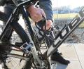 Archivbild: Gabi Schönberger
Fahrraddiebe machen auch vor Schlössern nicht Halt. Man sollte Langfingern den Diebstahl so schwer wie möglich machen, rät die Polizei.