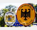 Symbolbild: Michael Fluegel/Bundespolizei
Bundespolizisten haben auf dem Bahnhof in Marktredwitz fünf illegal eingereiste Syrer aufgegriffen.