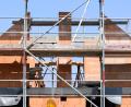 Bild: Julian Stratenschulte/dpa
Handwerk und Baugewerbe suchen Arbeitskräfte, auch im Raum Oberviechtach.