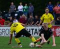 Bild: ham
Der SV Trisching verlor das Heimspiel gegen die DJK Dürnsricht mit 1:2. Hier kämpfen der Trischinger Moritz Wifling (links) und Jonas Schubert um den Ball.