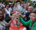 Bild: kro
Prächtige Stimmung herrschte beim OWV-Weinfest im Garten beim OWV-Heim. Die Gäste klatschten und geschunkelten bei bester Verpflegung zur Musik.