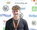 Bild: dl
Fabian Plannerer aus Anzenberg bei Kemnath gewinnt Silber bei der deutschen Meisterschaft mit der Luftpistole.