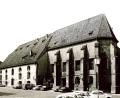 Bild: Landesamt für Denkmalpflege / exb
Das Amberger Stadttheater um 1970. Das Foto aus dem Bestand des bayerischen Landesamts für Denkmalpflege zeigt den Zustand der ehemaligen Franziskanerkirche St. Bernardin vor der Sanierung.