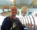 Bild: Götz
Ein Zusammentreffen mit Gollum: Zur Weltpremiere von „Der Hobbit“ reiste Andreas Götz 2012 in die neuseeländische Hauptstadt Wellington.