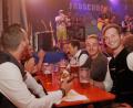 Bild: Hirsch
Zum Ausklang des Wackersdorfer Volksfestes spielte der Froschhaxn-Express.