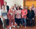 Bild: cro
Elfriede Stich (Dritte von links) übergibt nach fast 50 Jahren das Amt als Vorsitzende an Andrea Egner (Fünfte von links).