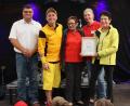 Bild: mfh
V.l.n.r.: Manuel Neidl (1. Vorstand AKV), Andreas Donauer alias Donikkl, Gunfda Sigl (Kassiererin AKV), Sonja Oppermann (2. Vorstand AKV), Margit Meier (1. Vorstand Flika e.V.)