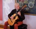 Bild: do
Durchtränkt vom Geist des Flamenco war im Musiksaal des Klosters Speinshart das Gitarrenkonzert von Solist Roger Tristao Adao.