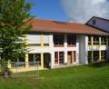 Bild: dob
Das mehr als 30 Jahre alte Gebäude des Kindergartens erhielt durch die Generalsanierung ein helles und modernes Erscheinungsbild.