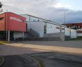 Bild: ak
Rathaus, Sportarena (Bild) und Werner-Porsch-Schule werden bereits mit regenerativer Energie (Hackschnitzel) mittels Fernwärme beheizt. Die Gemeinde sucht nun weiter nach Einsparmöglichkeiten in Zeiten der Energiekrise.