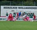 Bild: Niklas vom Ende
Der Ausgleich für den SV Mitterteich im Landesliga-Spiel bei Kickers Selb: Torwart Tim Lauterbach (blaues Trikot) köpfte in der 94. Minute nach einer Ecke zum 2:2 ein.