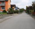 Bild: gru
Aufgrund der Straßenbreite ist in der Schulstraße nur ein Straßenvollausbau möglich.