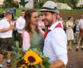 Bild: lei
Lisa Graf und Michael Scharrer sind das neue Oberkirwapaar in Eschenfelden.