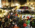 Archivbild: Gabi Schönberger
Ein Meer von Lichtern auf dem vorerst letzten Christkindlmarkt 2019. Wird es heuer finsterer?