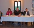 Bild: ubb
Walter J. Pilsak (von links) lieferte seinen Anteil an der Lesung mit musikalischen Einlagen auf dem Akkordeon, unterstützt wurde er bei der Veranstaltung von Hilde Lauth, Hans G. Lauth, Florian Winkelmüller und Berthold Kellner.