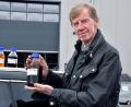 Bild: Stephan Huber
Der ehemalige Rallye-Weltmeister Walter Röhrl ist das Gesicht des Projekts, bei dem aus Klärschlamm hochwertiger Diesel-Treibstoff wird. Und natürlich hat er den auch getestet. Sein Urteil: "Es gibt keinen Unterschied zum normalen Diesel."