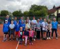 Bild: Tennis-Abteilung der TSG Mantel-Weiherhammer
Das sind die Sieger der Vereinsmeisterschaft im Tennis bei der TSG Mantel-Weiherhammer. Im Jugendbereich maßen sich die Spieler auch mit dem TC Etzenricht.