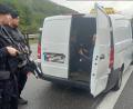 Bild: Policia Slovenskej republiky 
Täglich greift die Polizei entlang der Balkanroute illegal geschleuste Flüchtlinge auf (im Bild Slowakei). Die Schlepperstrecke ist belebt wie zuletzt 2015.