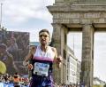 Bild: Hille/privat
Erik Hille hat soeben das Brandenburger Toor durchlaufen. Der Nabburger lief beim Berlin-Marathon eine ganz starke Zeit.