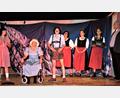 Archivbild: ubb
Das Theaterstück "Die Peepshow" hat den Darstellerinnen und Darstellern im Jahr 2019 einiges abverlangt. Aber es ging alles gut. Das nicht leichte Stück wurde mit großem Erfolg gefeiert.