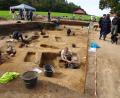 Bild: hm
Seit Anfang September sind die Archäologen und Anthropologen in Iffelsdorf aktiv. Ende dieser Woche geht die Grabung zu Ende. Die Ergebnisse können sich sehen lassen.