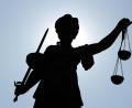 Bild: Daniel Reinhardt/dpa
Justiz