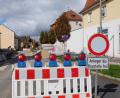 Bild: Stefanie Gradl
In der Bahnhofstraße in Vilseck laufen die Bauarbeiten auf Hochtouren.