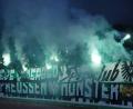 Archivbild: Maik Hölter/dpa
Fußball, Regionalliga West, Preußen Münster - Rot-Weiss Essen. Die Fans von Preußen Münster zünden zu Beginn der zweiten Halbzeit Bengalos.