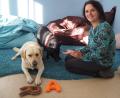 Bild: bl
Hündin Elsa und Schweinchen Napoleon sorgen für eine entspannte Atmosphäre und Motivation bei der Lerntherapie. Bianca Biegerl hat in Rackenthal bei Schönsee einen ganzen Zoo, der hier rein theoretisch zum Einsatz kommen könnte.