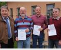 Bild: kro
Langjährige Mitglieder ehrte der Imkerverein Tirschenreuth bei der Jahresversammlung. Im Bild (von links) Vorsitzender Martin Fischer, Franz Godlewski, Manfred Fischer und Walter Schuller.