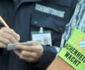 Symbolbild: Stefan Puchner/dpa
Die Sicherheitswachten unterstützen die Polizei.