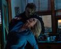 Bild: Ryan Green/Universal Pictures/dpa
Jamie Lee Curtis (vorne) als Laurie Strode und James Jude Courtney als Michael Myers in einer Szene des Films "Halloween Ends"