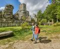 Bild: Florian Trykowski/Tourismuszentrale Fichtelgebirge/exb
Die Routenvorschläge des Wandermagazins führen sowohl zu bekannten Sehenswürdigkeiten wie der Burgruine Weißenstein als auch zu ruhigen Plätzen in der Natur.