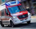 Symbolbild: Jens Büttner/dpa
Der Rettungsdienst brachte die verletzte 17-Jährige ins Krankenhaus.