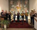 Bild: mis
Der evangelische Posaunenchor Schwarzenfeld um musikalische Leiterin Renate Oppelt (rechts) begleitet viele Gottesdienste im Kirchenjahr.
