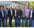 Bild: BSZ Marktredwitz-Wunsiedel/exb
Auf die Zusammenarbeit am BSZ freuen sich (von links) Norbert Küffner, Michael Schmidt, Frank Eckstein, Pamela Fennerl, Andreas Meyer, Jonas Browa, David Schmidt und Peter Braune.