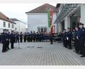 Bild: bey
Die Abordnung der Feuerwehr Parkstein mit Bürgermeister Reinhard Sollfrank, Kommandant Stefan Bäumler und Vorsitzenden Hans Wittmann (von links) trägt der Führungsspitze der Feuerwehr Weiden ihren Wunsch nach Übernahme der Patenschaft beim 150-jährigen Jubiläum der Wehr im Juni 2023 vor.