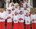 Bild: Richard Beer
Verabschiedete und neu aufgenommene Ministranten der Pfarrei Herz Jesu Rosenberg.