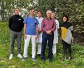 Bild: Sabina Hasenbank/exb
Dr. Albert Pronath (Vierter von links) geht in Ruhestand. In verabschiedeten Felix Sasse, Dr. Martin Gregor, Dr. Josef Zäch, Paula Loibl und Betriebsratsvorsitzende Alice Böhm (von links).