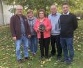Bild: wro
Anna Kellner feierte ihren 85. Geburtstag in Triebendorf. Der Jubilarin gratulierten Michael Dutz und Ehemann August (Gustl) Kellner (von rechts). Glückwünsche folgten auch von Bürgermeister Toni Dutz und Evi Dutz (von links).