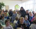 Bild: jzk
Bereitwillig beantwortete Christina Zetlmeisl (Mitte) Fragen der Schulkinder.