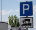 Symbolbild: Sebastian Gollnow
An der A9 ist ein junger Fernfahrer von einer mutmaßlichen Prostituierten bestohlen worden.