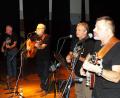 Bild: e
Die Gruppe "High-Grass" aus der Partnerstadt Holysov gibt in Kümmersbruck ein Konzert (von rechts): Petr Lang, Bratislav Habanal, Bandleader Jan Vobruba und Slavah Vrba.