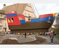 Bild: Hirsch
Das Piratenschiff der Playmobil-Stiftung ankert im Garten des Gerhardinger-Kinderhauses in Neunburg vorm Wald. Anfang November dürfen die Kinder das Kommando übernehmen.