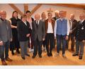 Bild: jr
Ehrenamtliches Engagement würdigte Bürgermeister Max Bindl bei einem Ehrenabend der Marktgemeinde. Im Bild (von links) Max Bindl, Magdalena Schulz, Hermine Schaumberger, Johanna Wenisch, Josef Scharf, Melanie Wenisch, Barbara Wenisch, Peter Hofmann, Uwe Rosner, Bruno Rosner und Bruno Kraus.