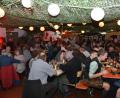 Bild: dob
Mit so einem Ansturm hatte bei der Feuerwehr Vohenstrauß niemand gerechnet. Das Weinfest platzte quasi aus allen Nähten.