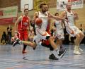 Archivbild: Dieter Jäschke
Tobias Merkl (am Ball) und die Neustädter Basketballer gastieren am Wochenende beim TV Wolnzach.