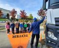 Bild: Verena Kandziora/exb
Die Aktion „Toter Winkel“ an der Albert-Schweitzer-Grundschule in Amberg.
