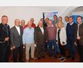 Bild: CSU-Ortsverband Speichersdorf/exb
CSU-Ortsvorsitzender Franc Dierl (rechts) und seine Stellvertreter Matthias Busch (Dritter von rechts), Andreas Herath (Siebter von links) sowie Wolfgang Hübner dankten Bernhard Krannich, Erika Dierl, Gerd Zetlmeisl, Ewald Hader, Bernhard Stahl, Horst Unglaub, Günther Vogel, Manfred Etterer, Josef Olischer, Wolfgang Heindl und Fritz Schindler (von rechts) für ihre Treue.